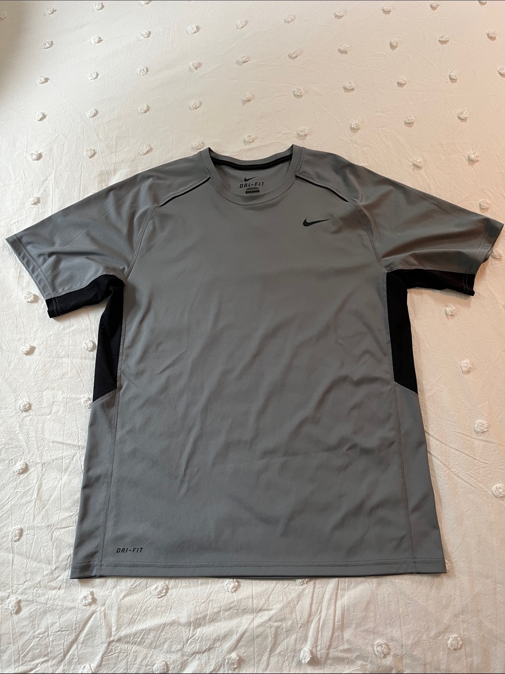 Nike Men’s Gray Short-Sleeve Dri-FIT Shirt with Black Mesh Panels